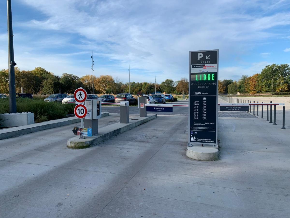 ホテルPeniche Coeur De Lille Citadelle Terrasse 24H24H Access エクステリア 写真