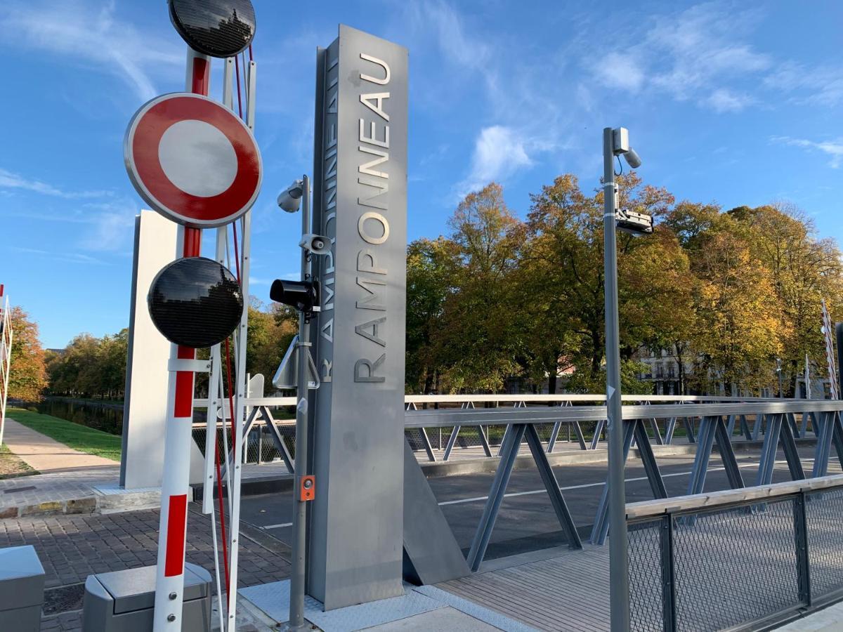 ホテルPeniche Coeur De Lille Citadelle Terrasse 24H24H Access エクステリア 写真